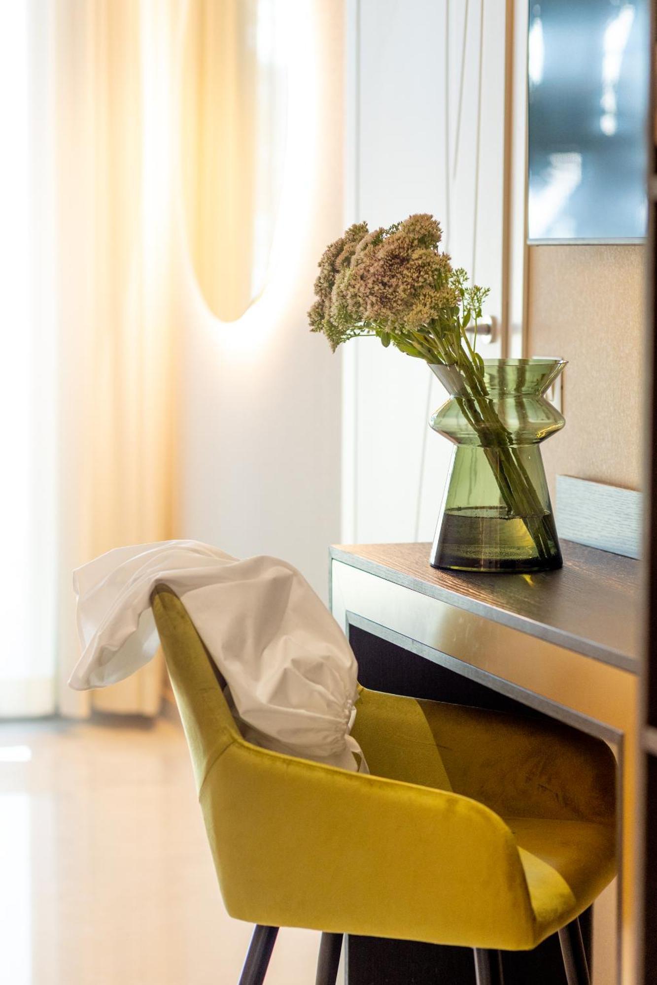 Hotel Mondial Ріміні Екстер'єр фото